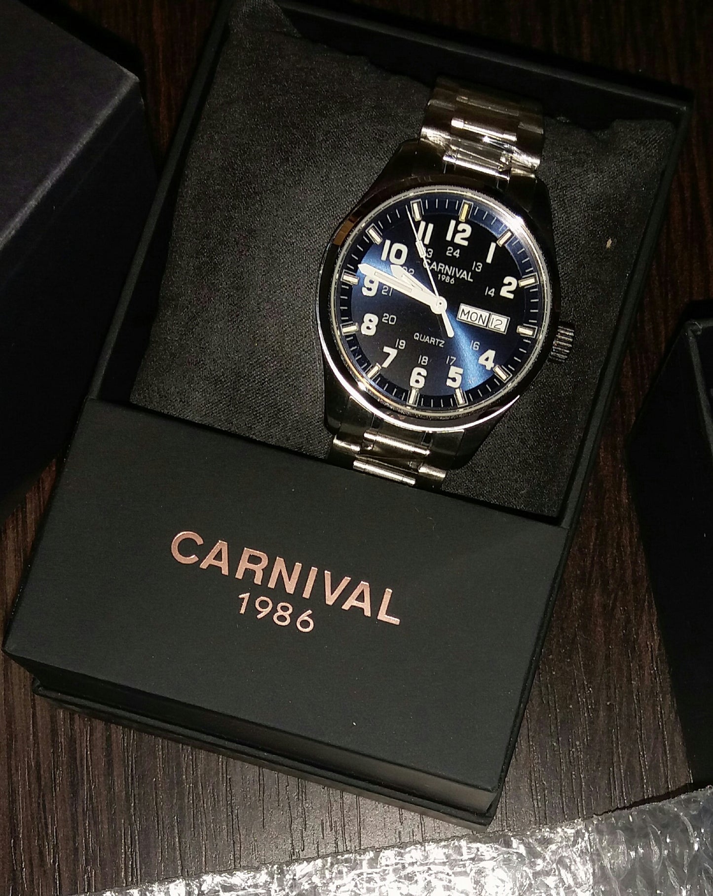 Montre CARNIVAL